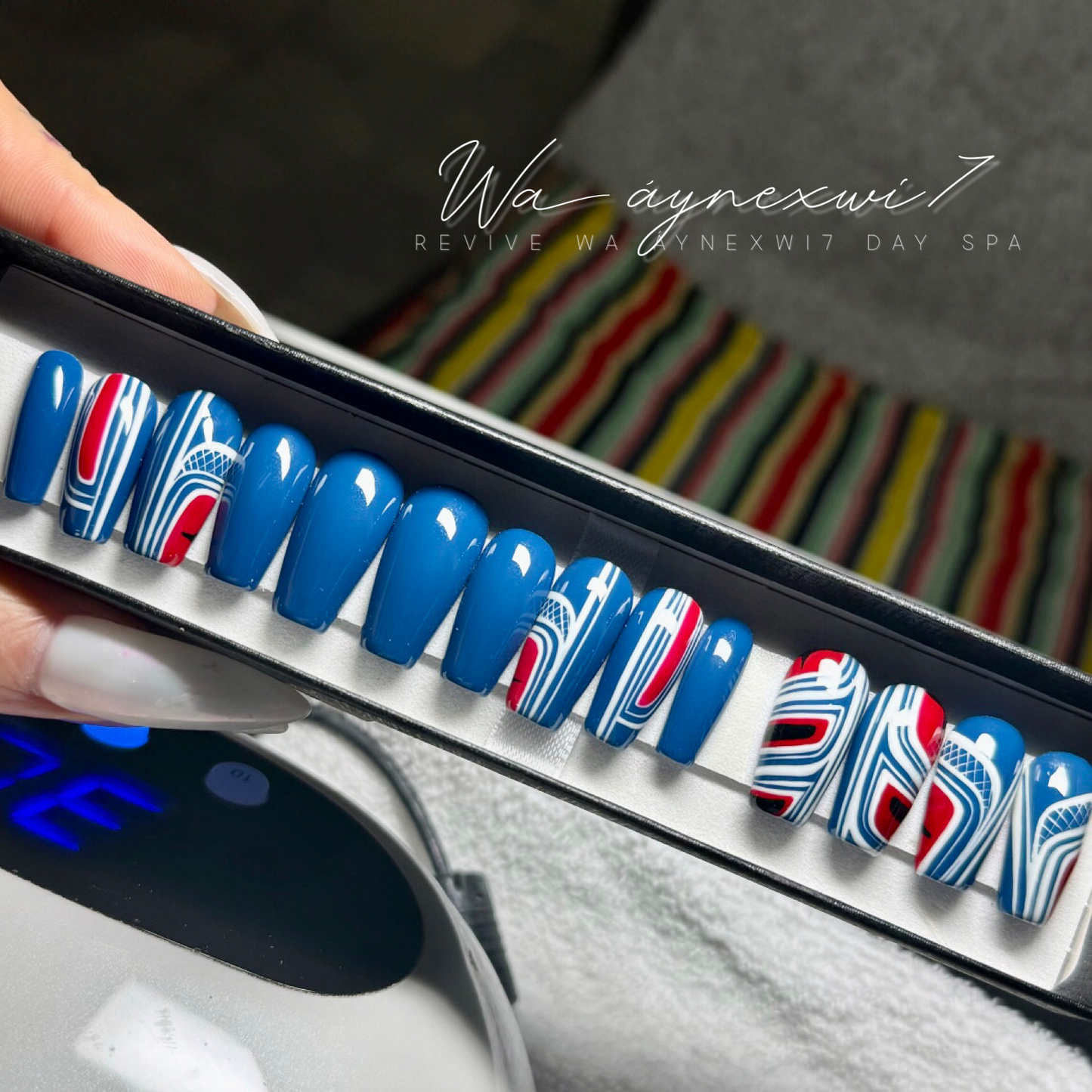 Detailed Custom Standard Fit Press On Nails