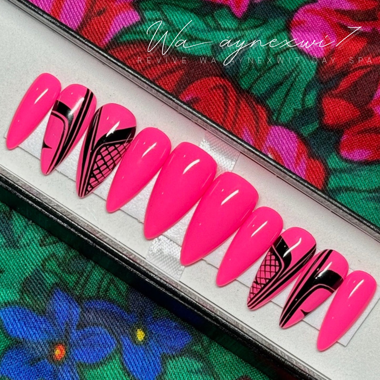Basic Custom Perfect-Fit Press On Nails