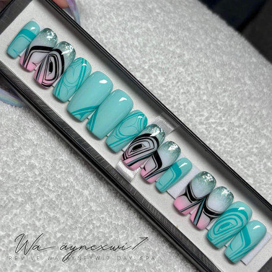 Detailed Custom Standard Fit Press On Nails