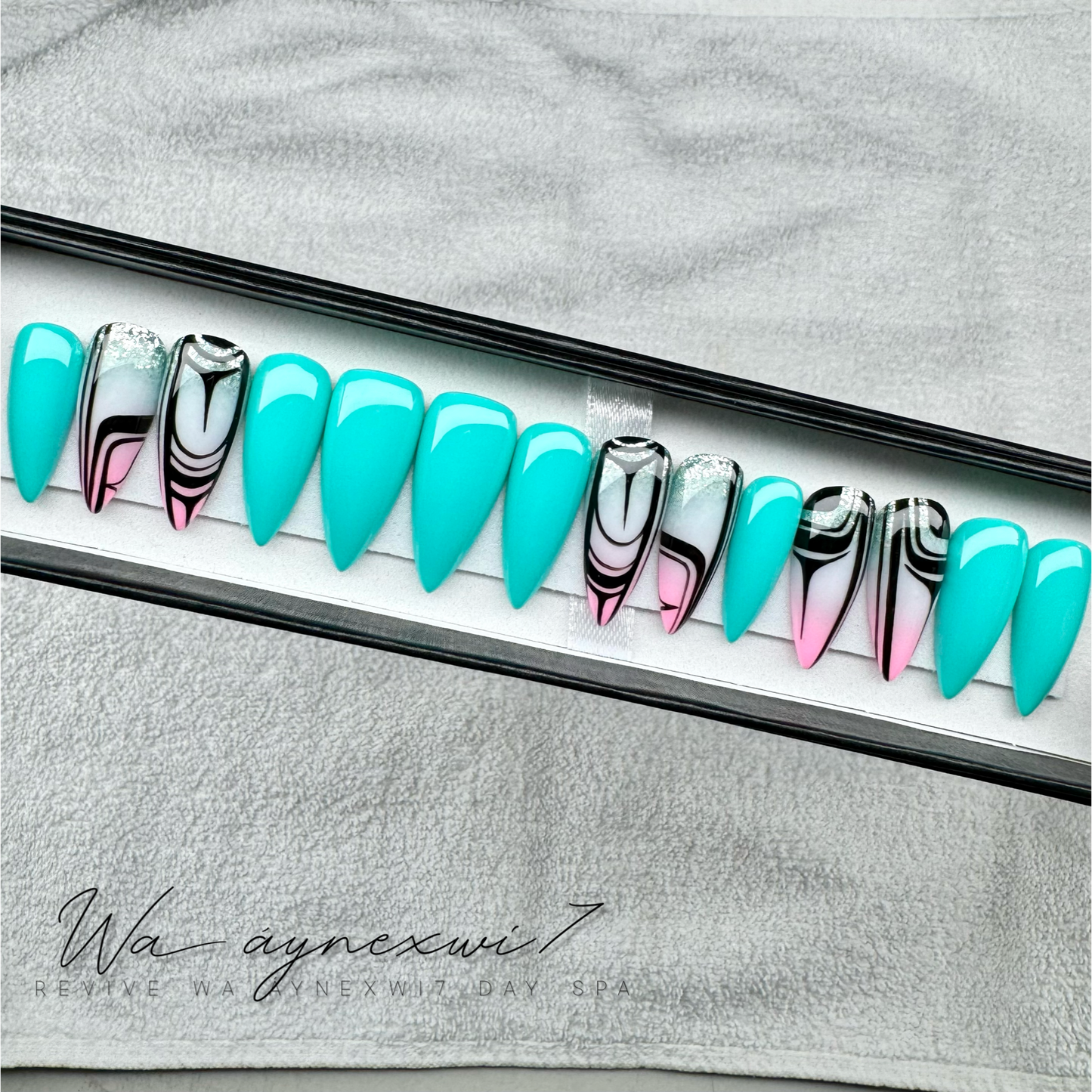 Powwow Princess Standard-Fit Press On Nails