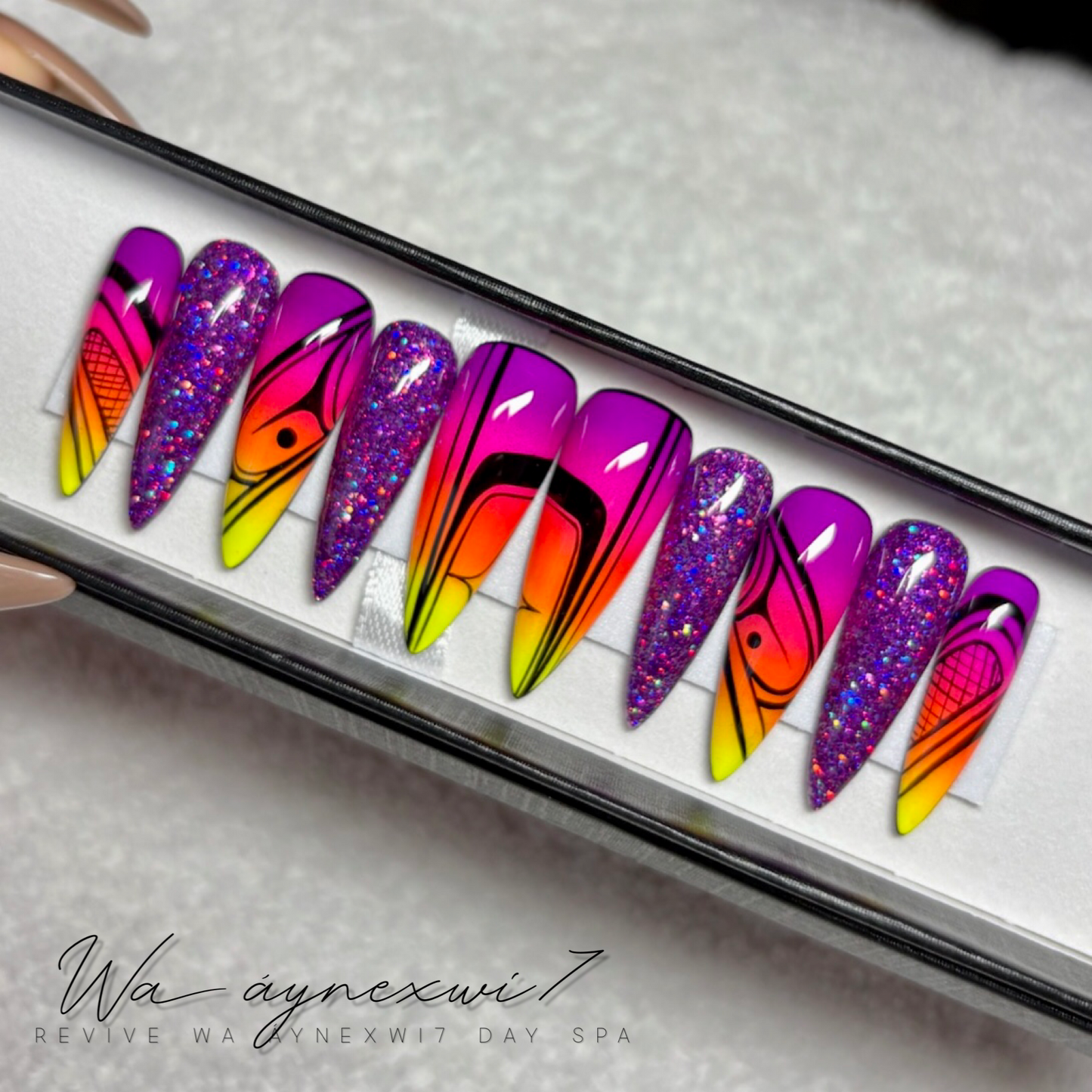 Detailed Custom Perfect Fit Press On Nails