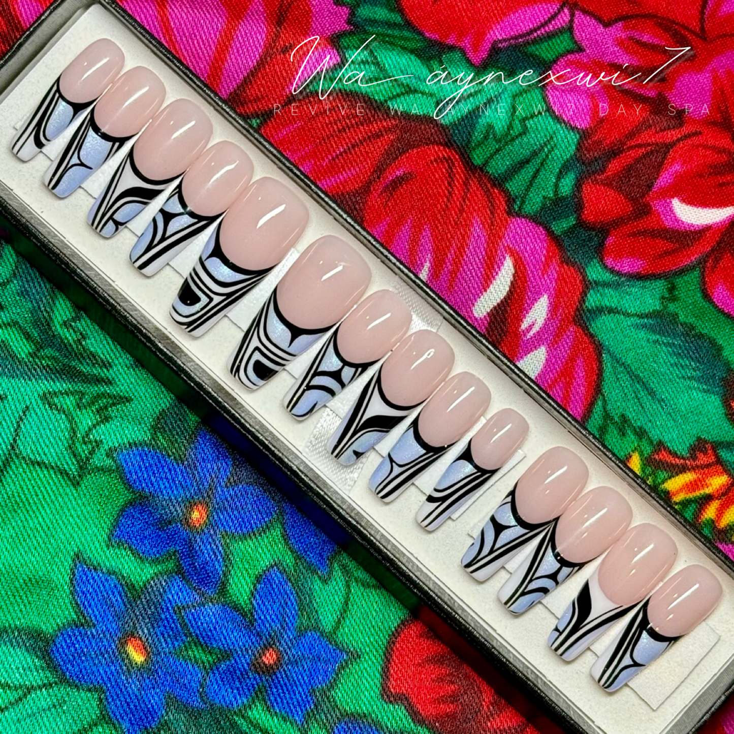 CUSTOMIZABLE Detailed Standard Press On Nails