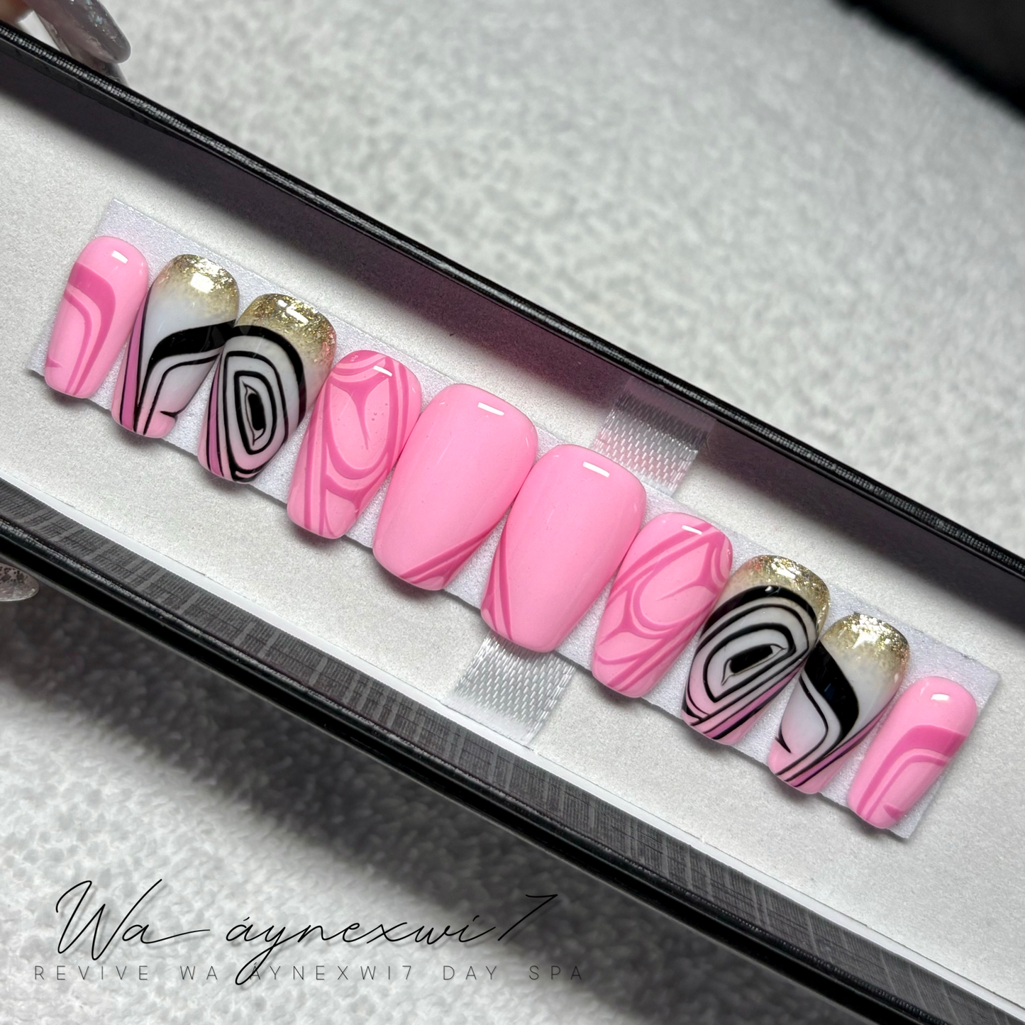 Detailed Custom Press On Nails