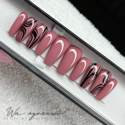Detailed Custom Perfect Fit Press On Nails