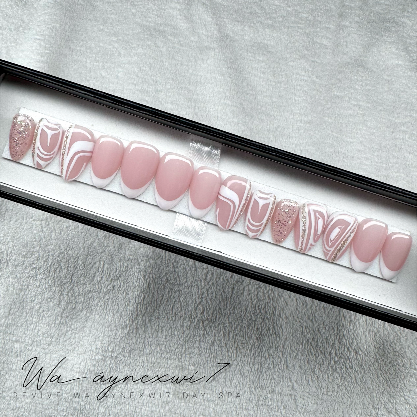 Detailed Custom Standard Fit Press On Nails