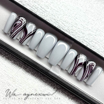Detailed Custom Perfect Fit Press On Nails
