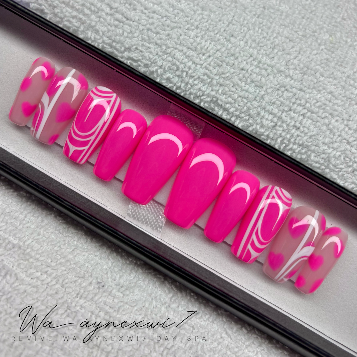 Detailed Custom Perfect Fit Press On Nails