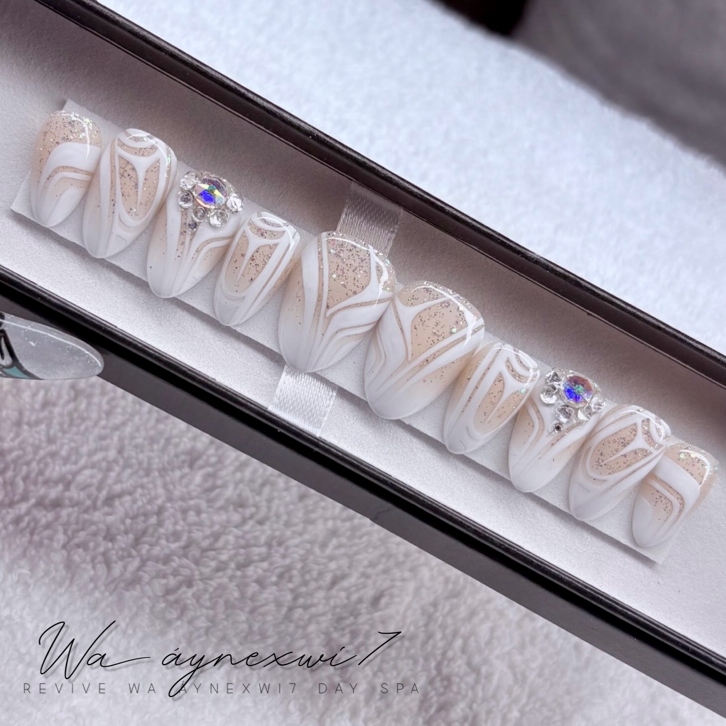 Detailed Custom Perfect Fit Press On Nails